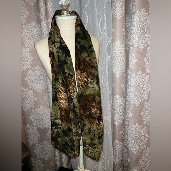 Scarf - Picture 3 of 3